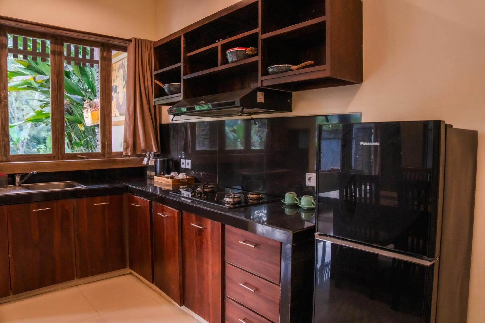 Niniku Ubud Villas Exterior photo